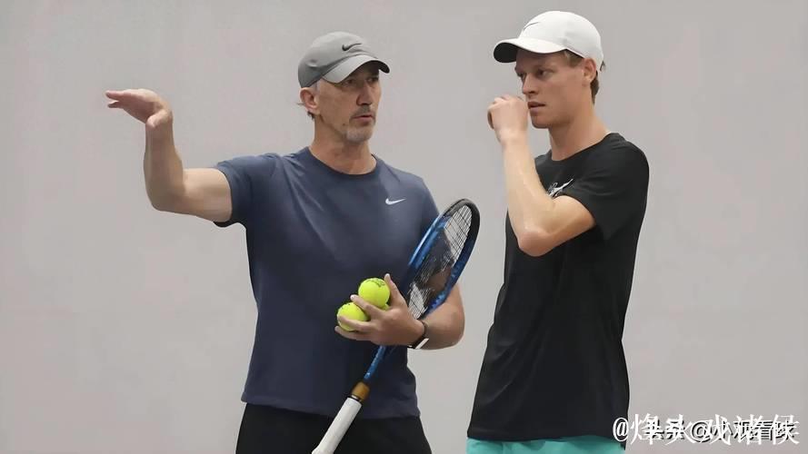 卡希尔视频揭示辛纳高尔夫技术提升